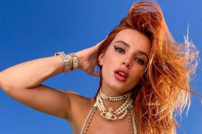 Bella Thorne: Adesso faccio film sul sesso perchè è la mia ossessione